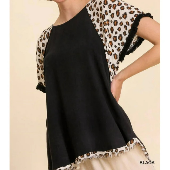 Umgee Shirt Womens Small Black Leopard Print Bell Sleeve Layered Oversized Tunic - Picture 5 of 7